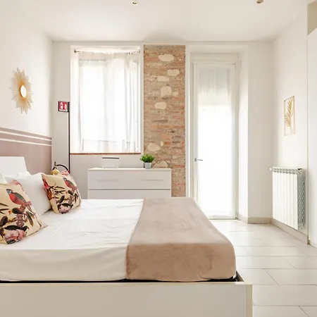 Holiday Verona شقة فيرونا