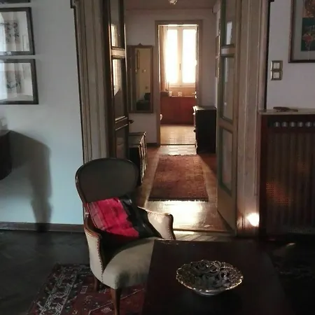 Holiday Verona شقة *
