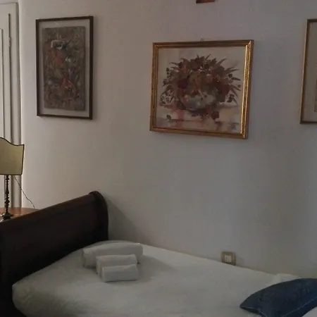 Holiday Verona فيرونا