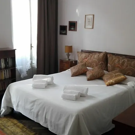 Holiday Verona فيرونا