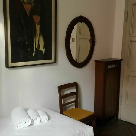 Holiday Verona * فيرونا